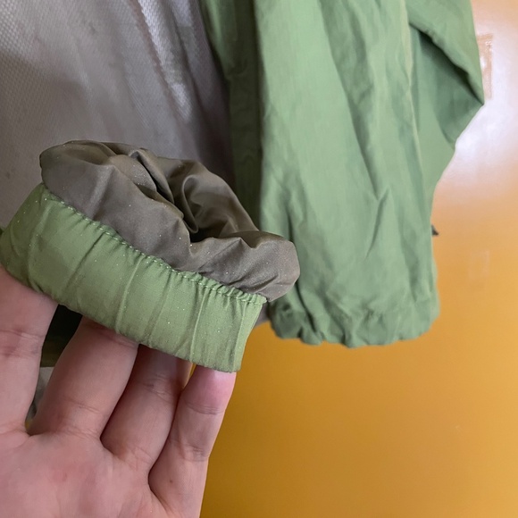 S north face rain jacket - Picture 2 of 5